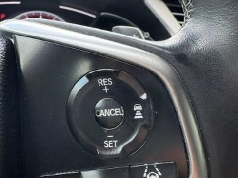 Used 2019 Honda Civic Sport image 10