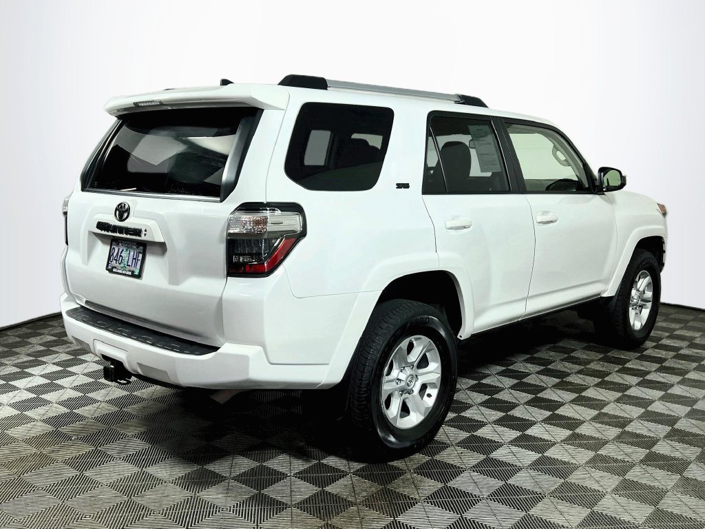 Certified 2024 Toyota 4Runner SR5 AWD/4WD image 7
