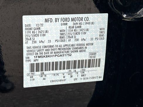 Used 2023 Ford Explorer ST-Line w/ Class IV Trailer Tow Package AWD/4WD image 34
