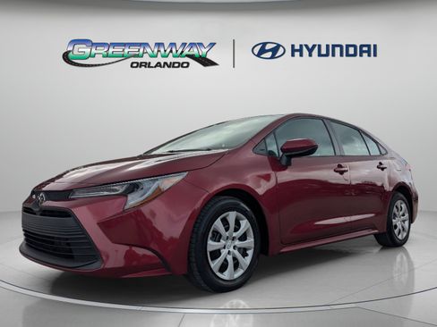 Used 2024 Toyota Corolla LE FWD image 4