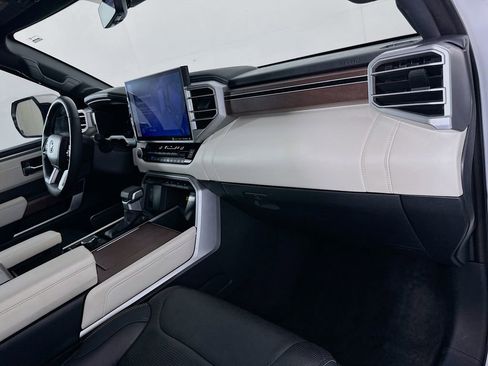 Used 2023 Toyota Sequoia Capstone image 31