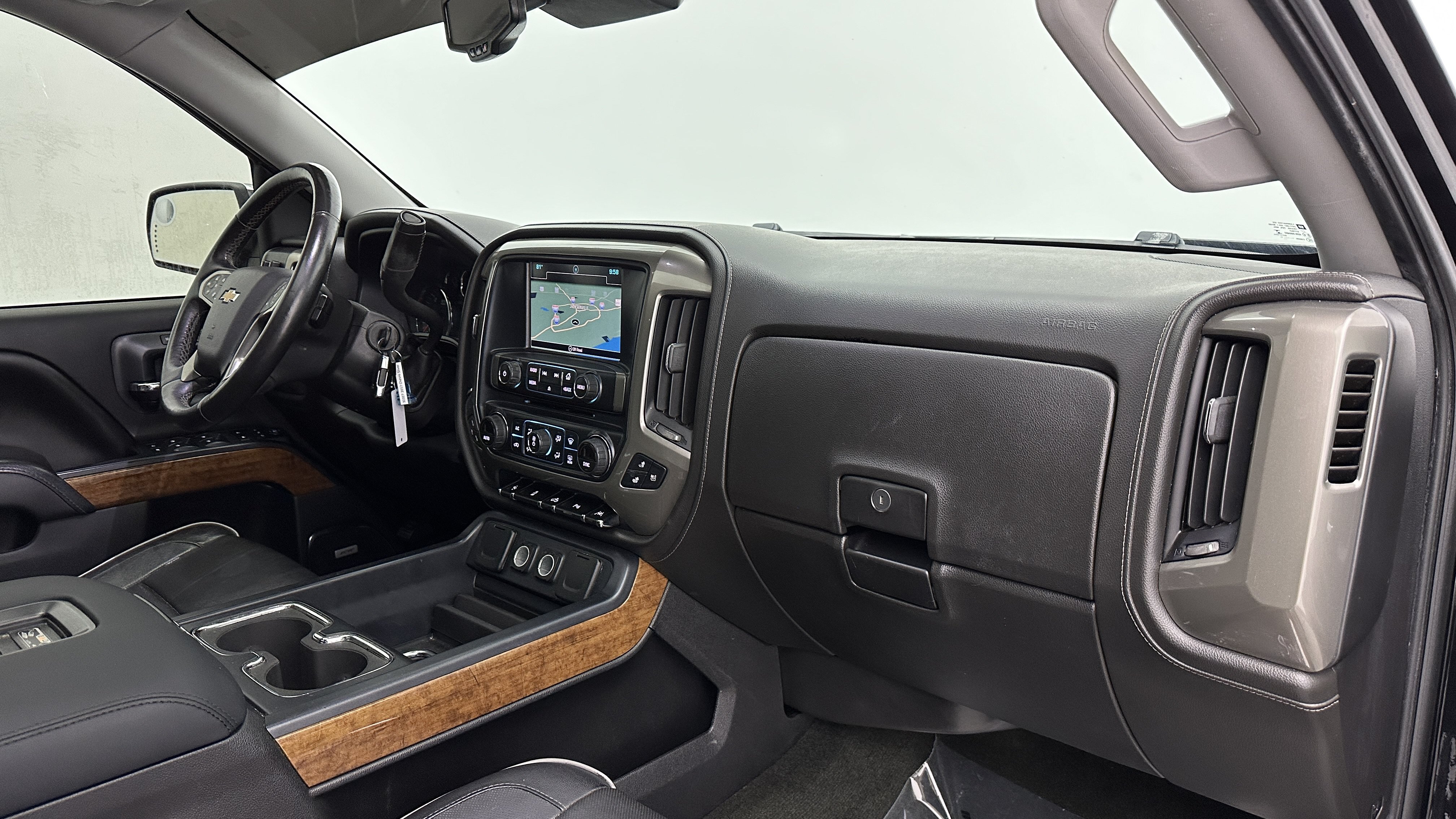 Used 2017 Chevrolet Silverado 1500 High Country AWD/4WD image 37