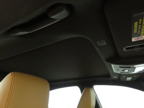 Used 2019 Lexus ES 350 w/ Premium Package image 17