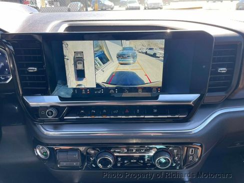 Used 2024 Chevrolet Silverado 1500 High Country w/ High Country Premium Package image 18