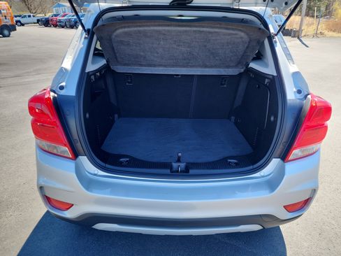 Certified 2020 Chevrolet Trax LT w/ LT Convenience Package image 25
