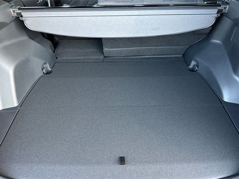 Used 2025 Toyota RAV4 SE image 13