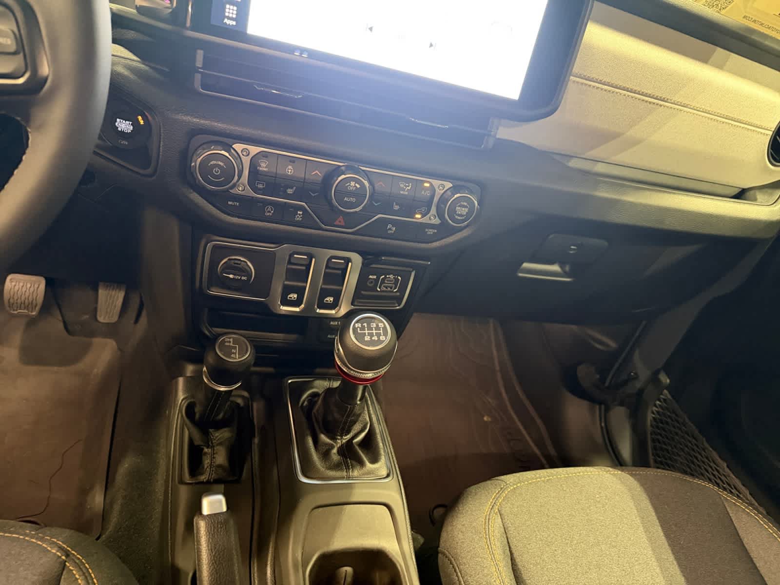 Used 2026 Jeep Wrangler Sport AWD/4WD image 12