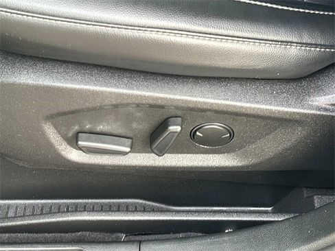 Used 2024 Ford Edge SEL w/ Convenience Package image 25