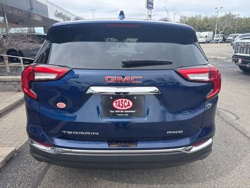 Used 2022 GMC Terrain SLT image 7