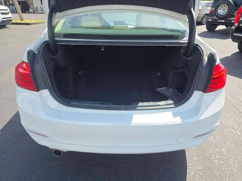 Used 2018 BMW 320i xDrive Sedan image 8