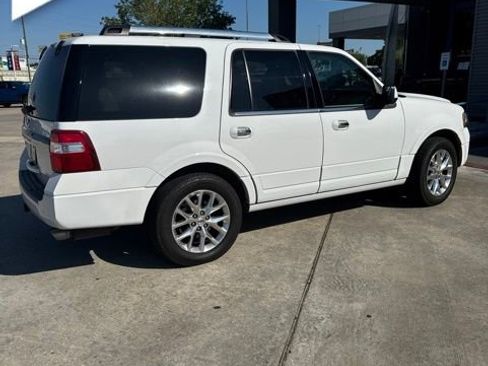 Used 2015 Ford Expedition Limited w/ Equipment Group 301A RWD image 3