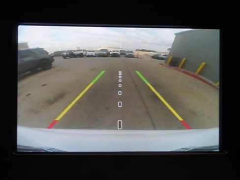 Used 2020 Jeep Compass Sport w/ Tech Group image 16