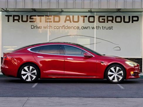 Used 2020 Tesla Model S Long Range Plus AWD/4WD image 12