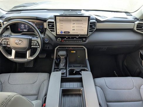 Used 2024 Toyota Tundra Limited image 15