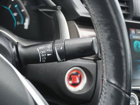 Used 2019 Honda Civic EX image 18