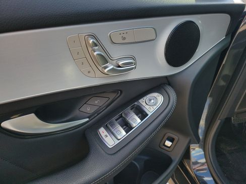 Certified 2022 Mercedes-Benz GLC 300 image 17