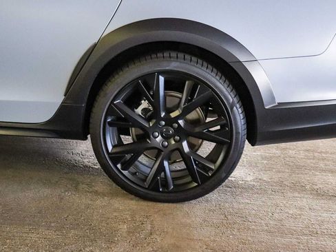 Used 2024 Volvo V90 B6 Cross Country Ultimate w/ Protection Package Premier AWD/4WD image 10