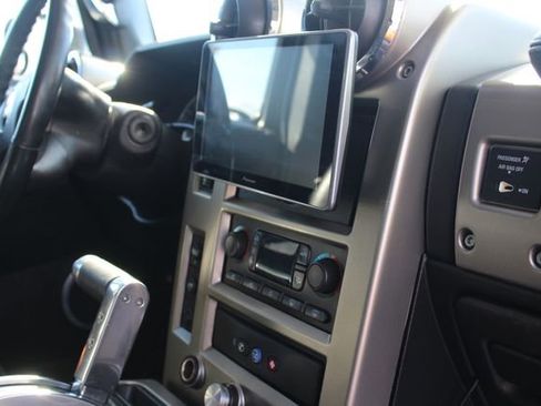 Used 2006 HUMMER H2 Luxury image 23