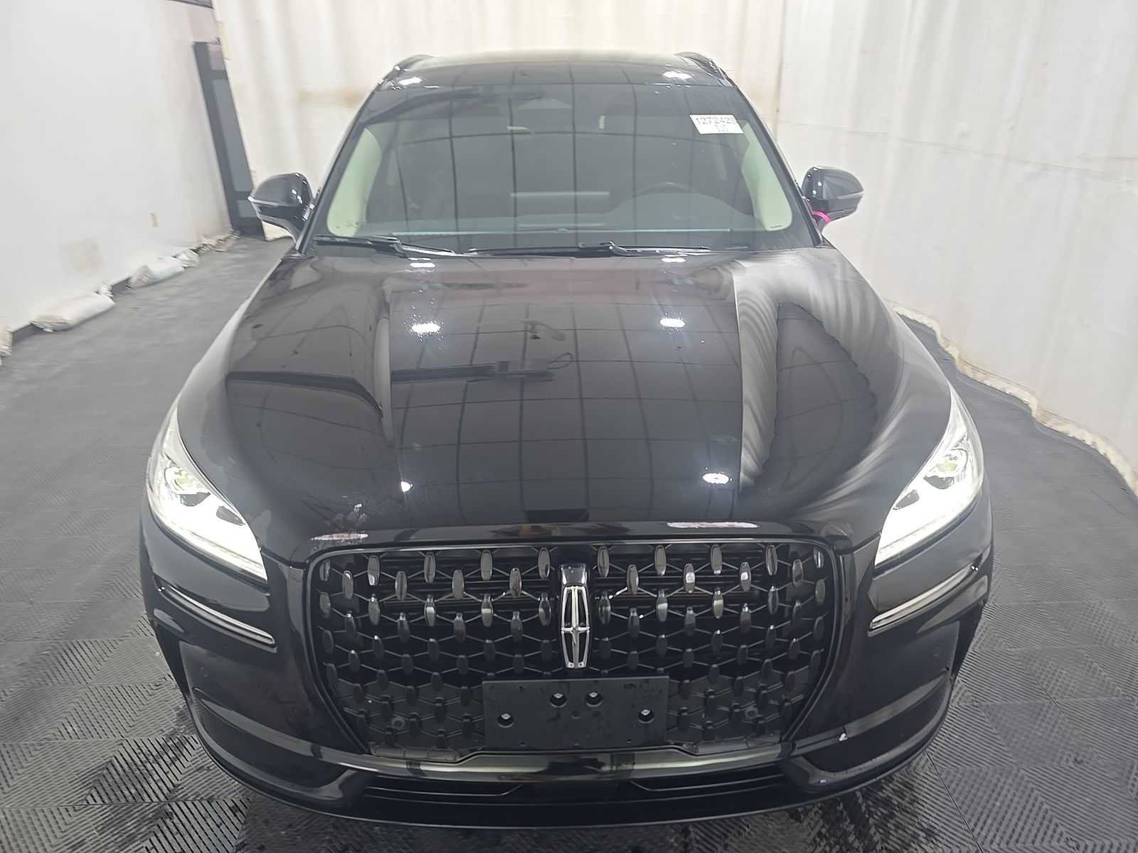 Used 2025 Lincoln Corsair Reserve w/ Jet Appearance Package AWD/4WD image 6