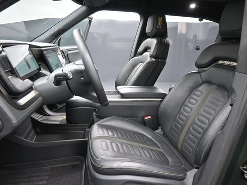 Used 2022 Rivian R1T Adventure AWD/4WD image 10