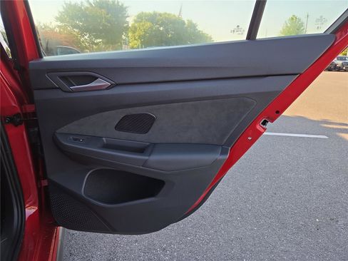 New 2026 Volkswagen GTI SE FWD image 27