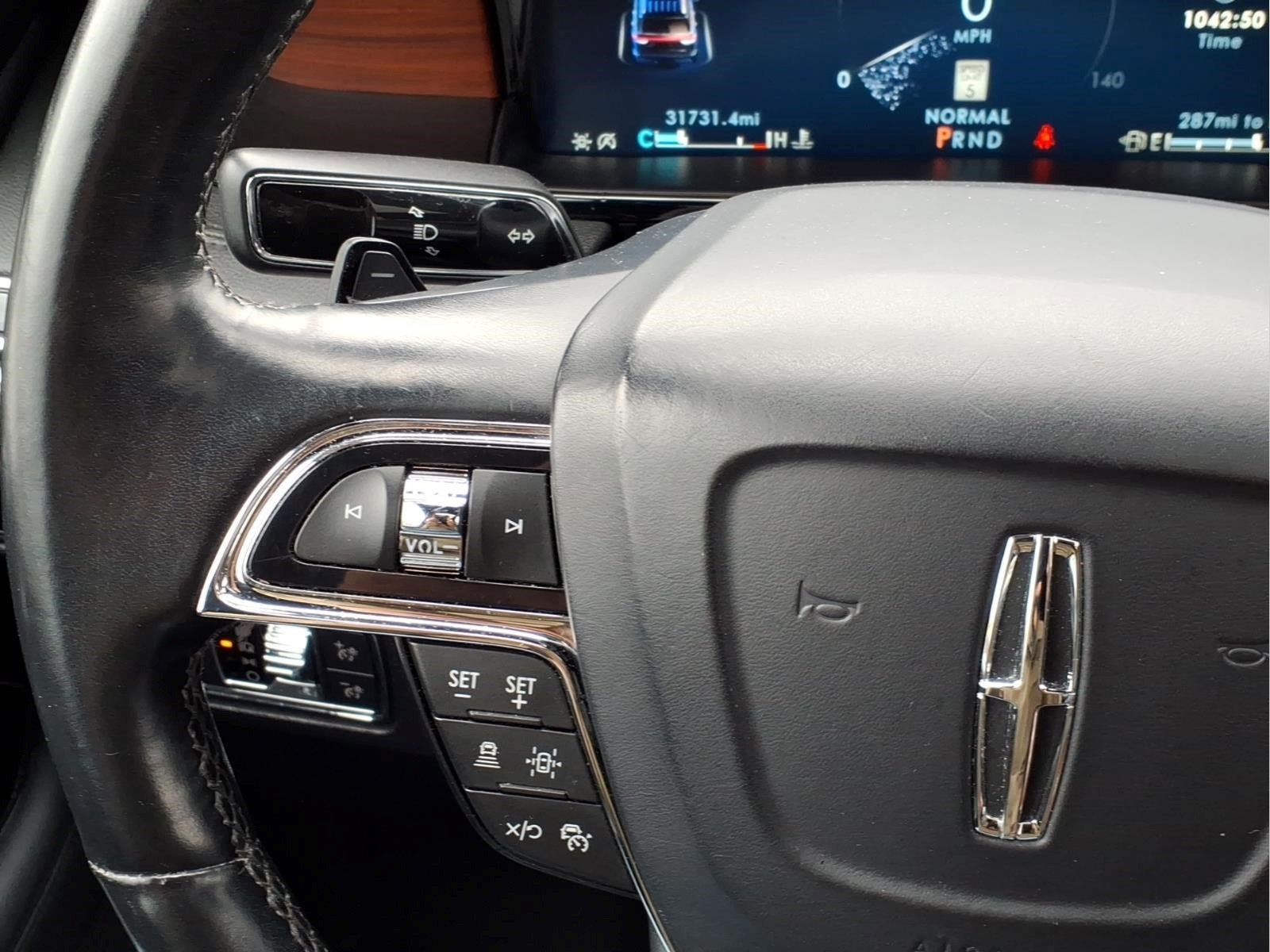 Used 2022 Lincoln Navigator 4WD image 21