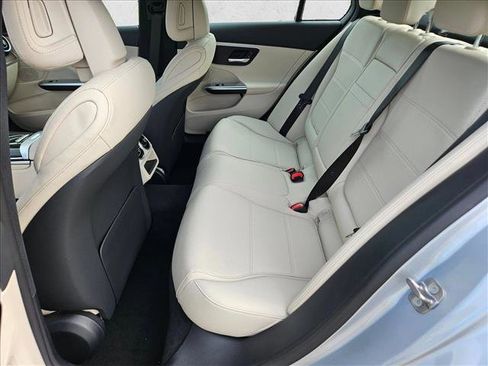 Used 2025 Mercedes-Benz C 300 Sedan image 15