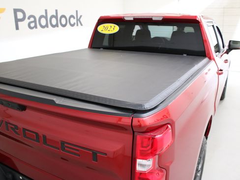 Used 2023 Chevrolet Silverado 1500 RST w/ Z71 Off-Road Package image 9