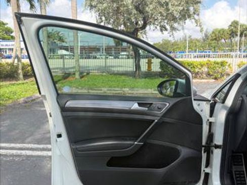 Used 2018 Volkswagen Golf Alltrack SEL AWD/4WD image 26