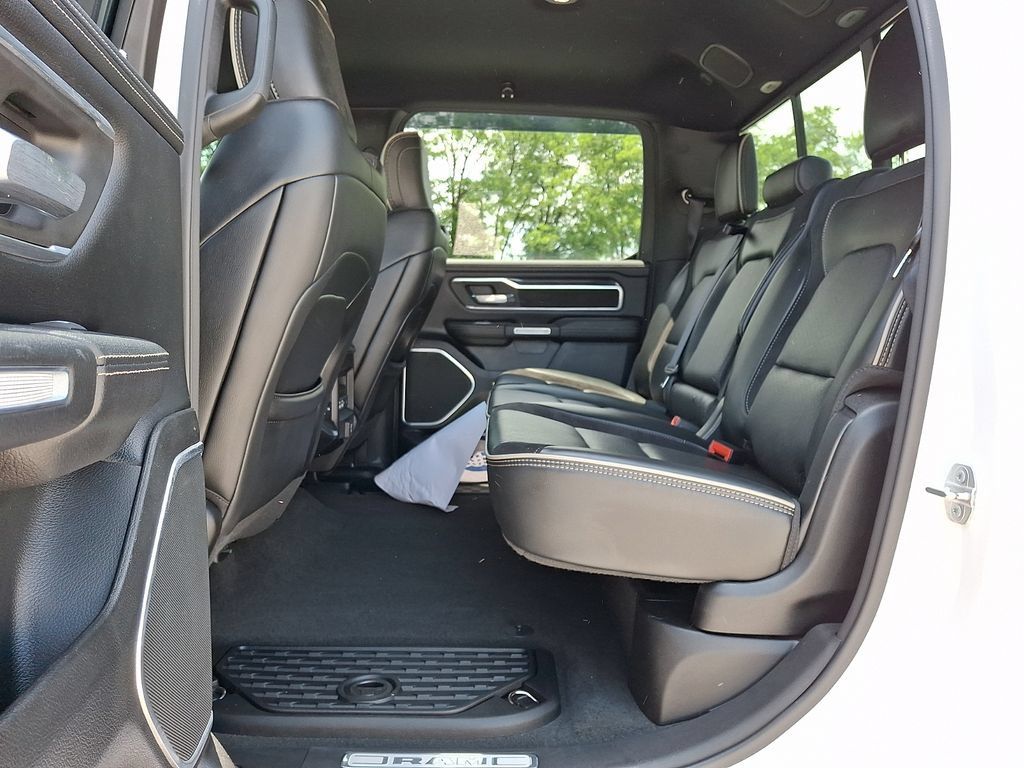 Used 2021 RAM 1500 Laramie AWD/4WD image 13