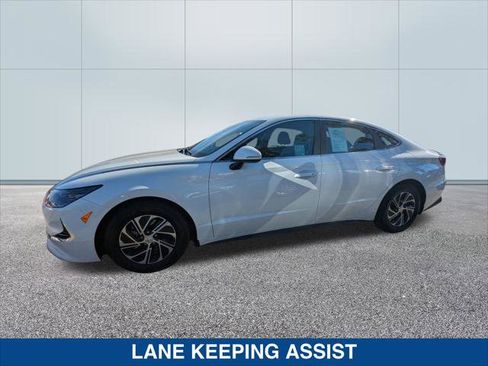 Used 2023 Hyundai Sonata Blue image 2