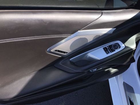 Used 2023 Chevrolet Corvette Stingray w/ Z51 Performance Package image 13