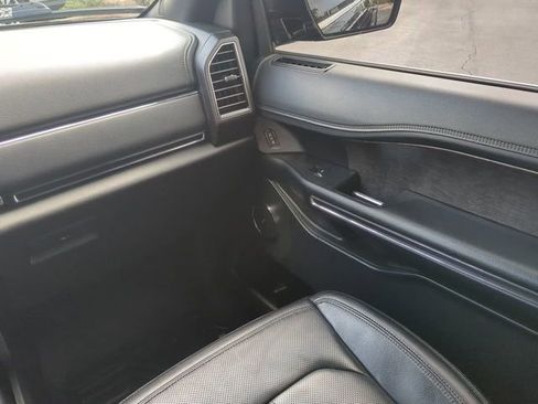 Used 2021 Ford Expedition Max Limited image 21
