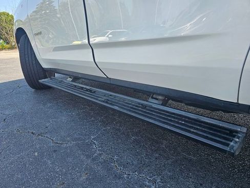 Used 2021 Chevrolet Tahoe High Country RWD image 12