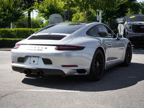 Used 2019 Porsche 911 Carrera GTS RWD image 10