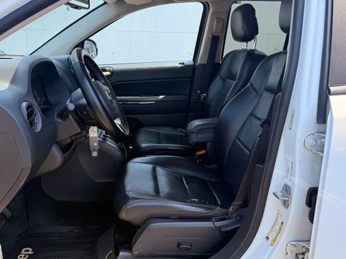 Used 2012 Jeep Compass Limited AWD/4WD image 12