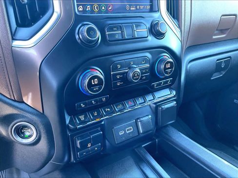 Used 2020 Chevrolet Silverado 2500 High Country w/ Z71 Off-Road Package image 34