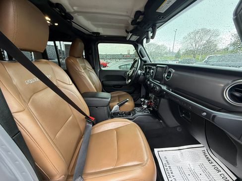 Used 2022 Jeep Wrangler Unlimited Rubicon w/ LED Lighting Group image 9