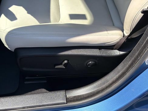 Used 2022 Chrysler 300 Touring L RWD image 21