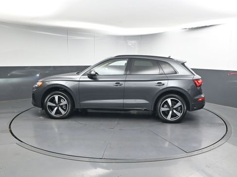 Used 2022 Audi Q5 2.0T Premium Plus image 2
