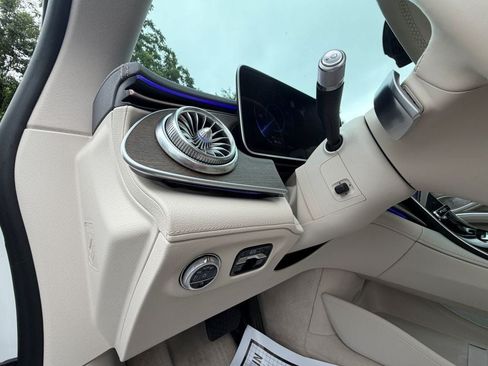 Used 2023 Mercedes-Benz EQS 450+ Sedan image 9
