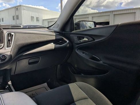 Used 2024 Chevrolet Malibu LT FWD image 16