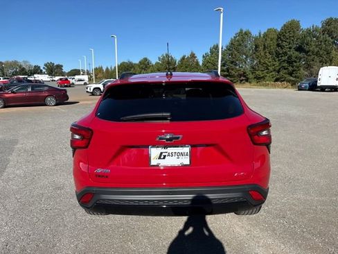 New 2026 Chevrolet Trax RS w/ Driver Confidence Package image 4
