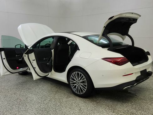 Used 2025 Mercedes-Benz CLA 250 image 11