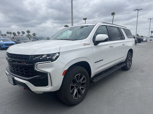 Used 2023 Chevrolet Suburban Z71 w/ Luxury Package AWD/4WD image 1