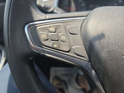 Used 2021 Chevrolet Malibu LT FWD image 19