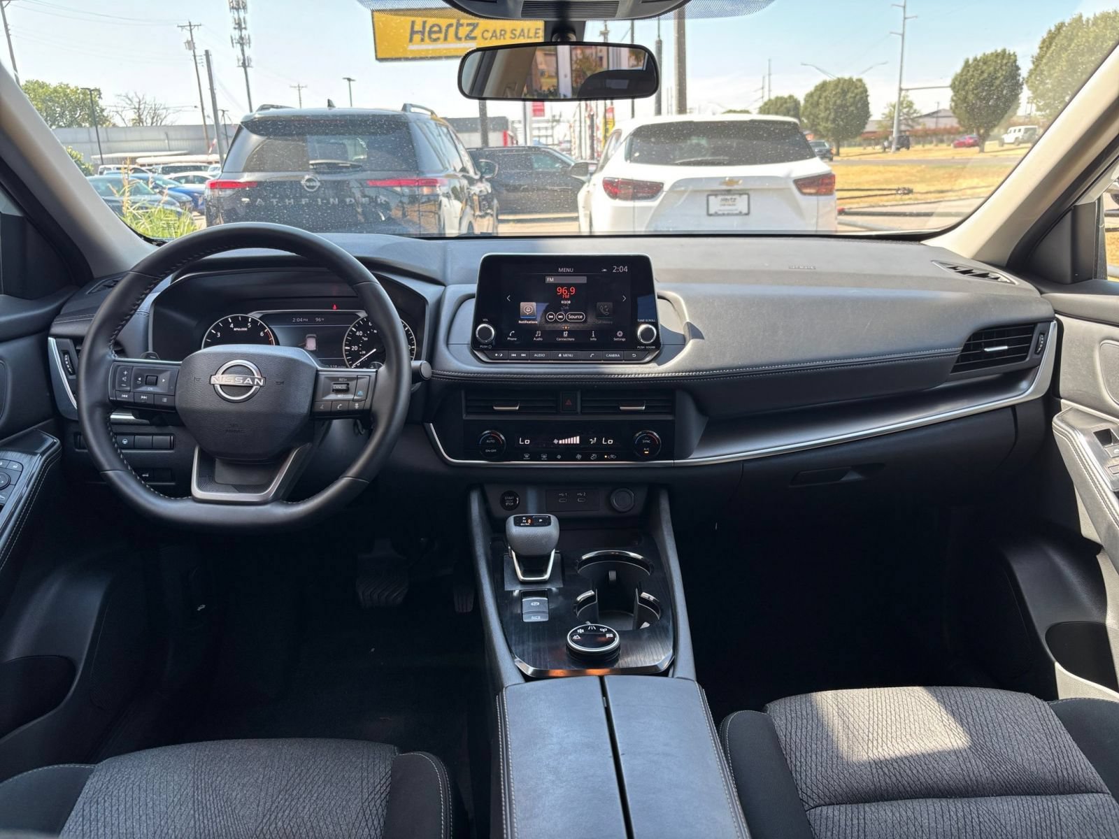 Used 2026 Nissan Rogue SV AWD/4WD image 34