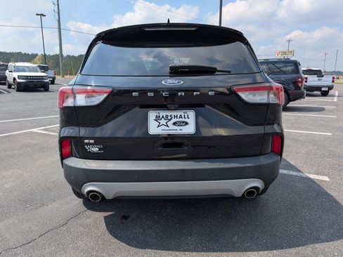 Certified 2022 Ford Escape SE image 4