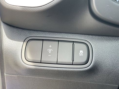 New 2025 Hyundai Venue Limited image 26