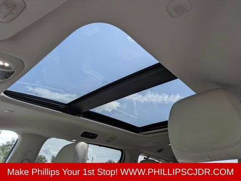 Certified 2021 Chrysler Pacifica Touring-L w/ Premium & Safety Sphere Group FWD image 19